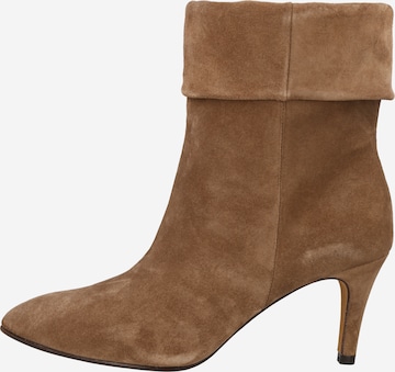 Toral Ankle Boots in Brown