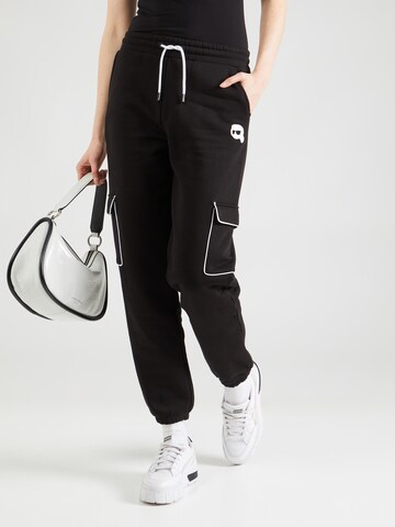 Loosefit Pantaloni cu buzunare 'IKONIK 2.0' de la Karl Lagerfeld pe negru: față