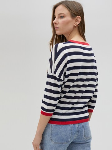 T-shirt Lola Casademunt en bleu