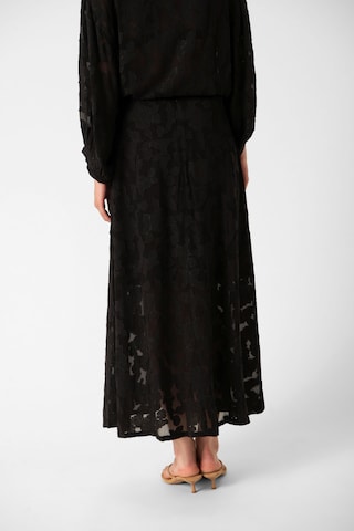 Jupe 'Felisia Taya' SOAKED IN LUXURY en noir