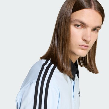 Maglietta di ADIDAS ORIGINALS in blu
