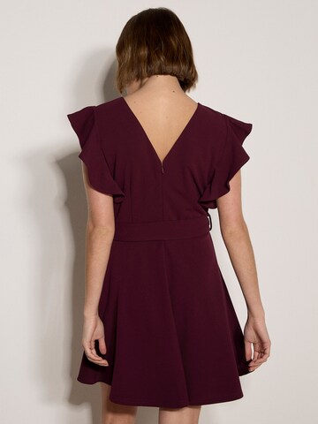 Apricot Dress ' ' in Red