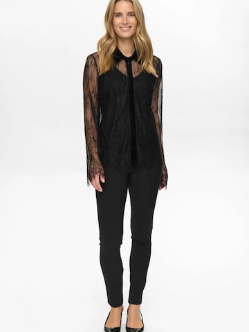 NÜMPH Bluse ' SANSA ' i sort
