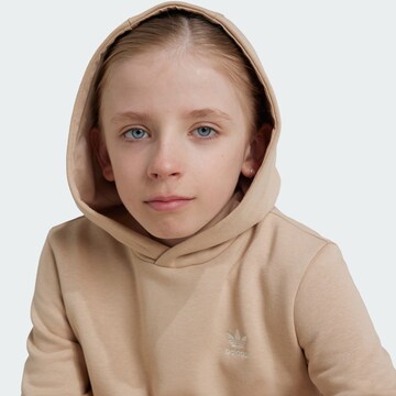 ADIDAS ORIGINALS Sweatshirt 'Essentials' in Beige