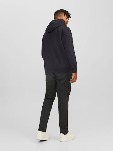 Jack & Jones PlusSweater majica 'Star' - crna boja
