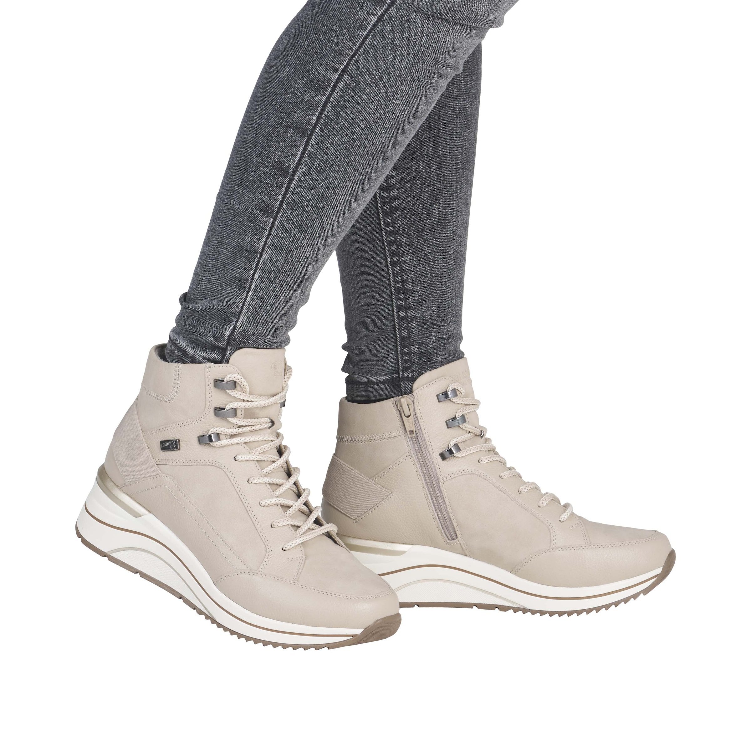 REMONTE Lace-Up Ankle Boots in Beige