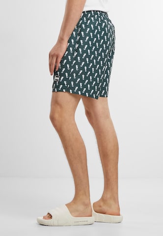 Shorts de bain Urban Classics en vert