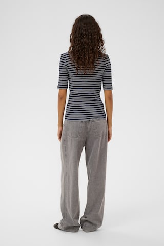 SOAKED IN LUXURY - Top em azul
