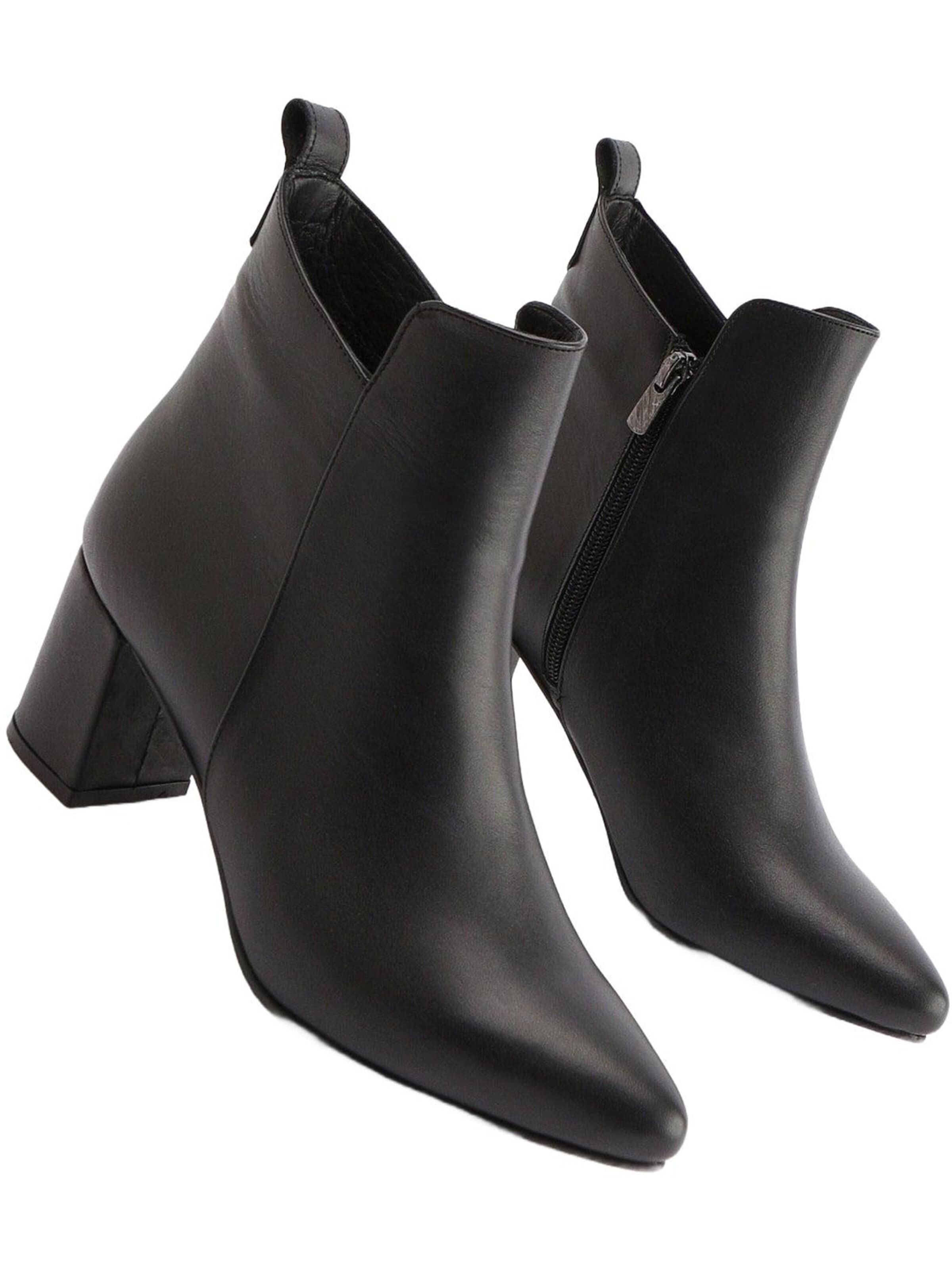 Limoya Booties 'Julia' in Black
