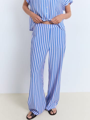MANGO Loosefit Hose 'MYKONOS' in Blau: Vorderseite