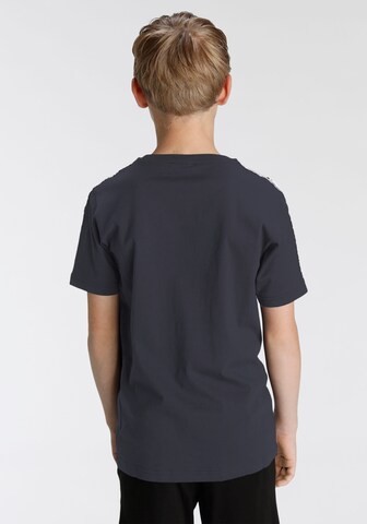 Champion Authentic Athletic Apparel T-Shirt in Blau