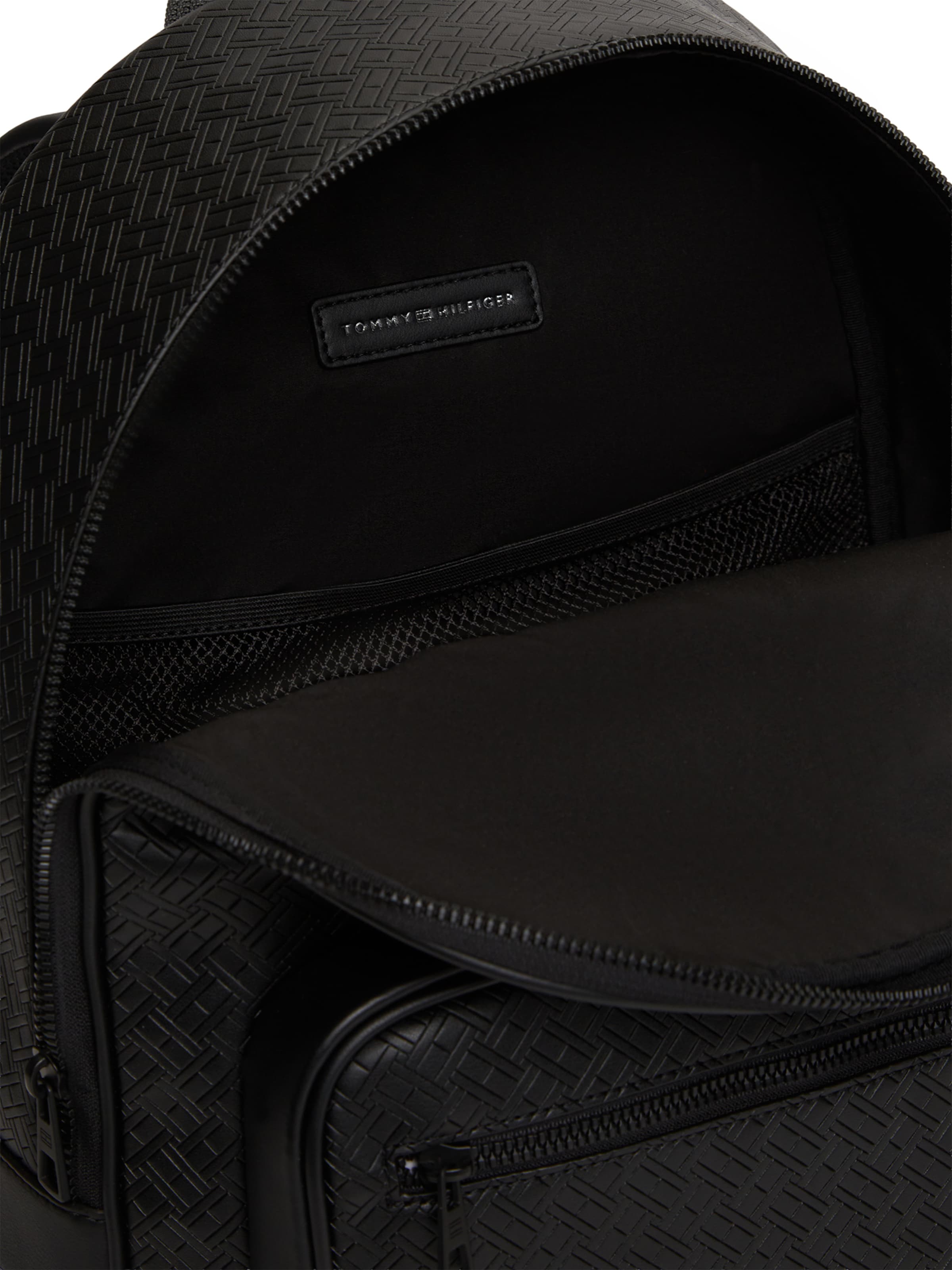TOMMY HILFIGER Rucksack in Schwarz