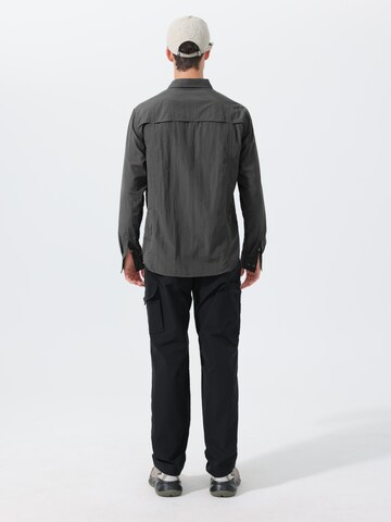 Youthup Regular fit Button Up Shirt in Grey