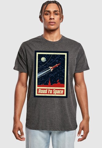 Mister Tee Shirt 'Road To Space' in Grau: Vorderseite