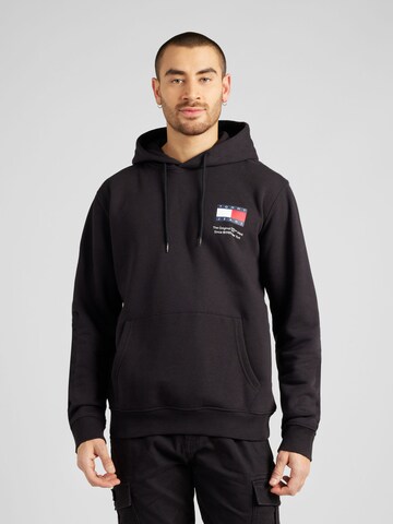 Sweat-shirt 'Essential' Tommy Jeans en noir : devant