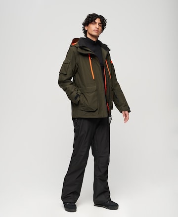 Superdry Funktionsjacke in Grün