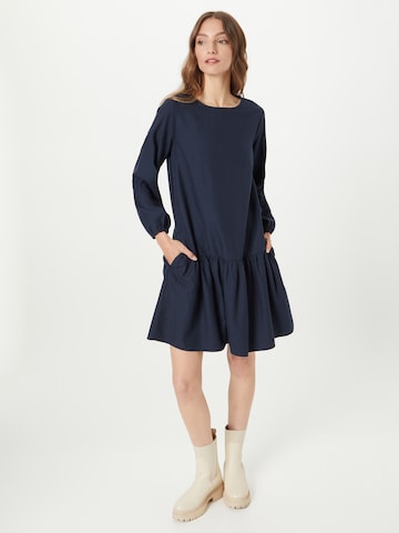 Robe 'NEPETA' recolution en bleu