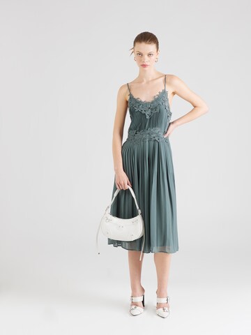 Robe 'Grace' ABOUT YOU en vert : devant