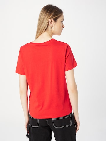 WRANGLER T-shirt i röd