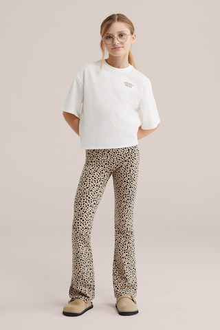 Tricou de la WE Fashion pe alb