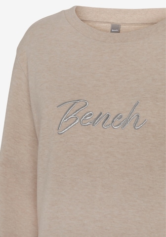 Bluză de molton de la BENCH pe bej
