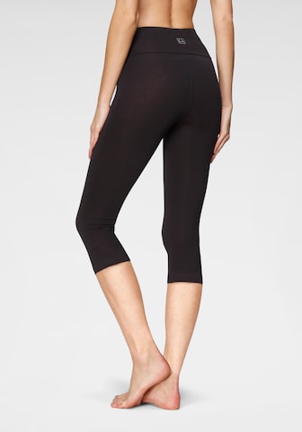 LASCANA Skinny Legíny – černá