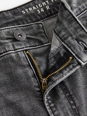 Loosefit Jeans di Next in grigio