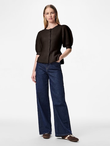 Cardigan 'PCSilly' PIECES en marron