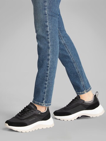 Calvin Klein - Sapatilhas baixas em preto: frente