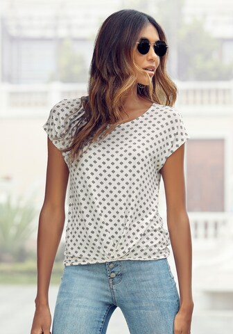 LASCANA Shirt in White: front