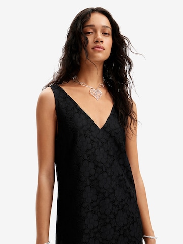 Desigual - Vestido en negro