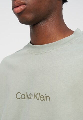 Maglietta di Calvin Klein in verde