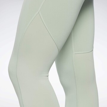Skinny Pantaloni sportivi 'Beyond' di Reebok in verde