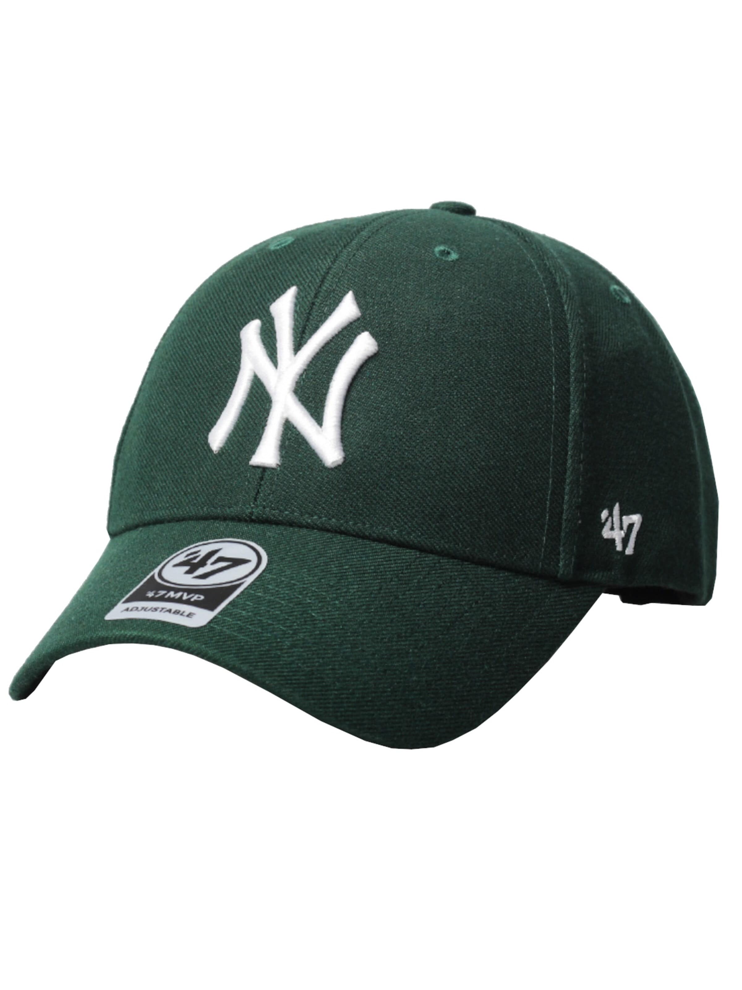 47 Cap in Green: front