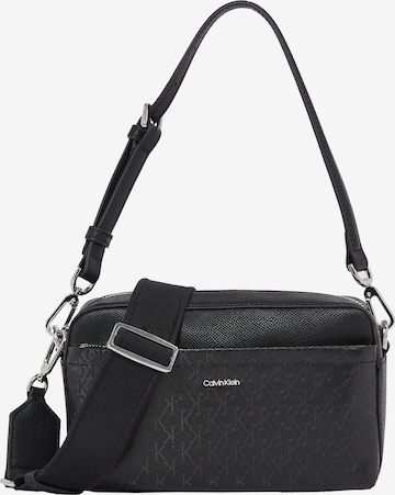 Calvin Klein - Mala de ombro 'MUST' em preto: frente