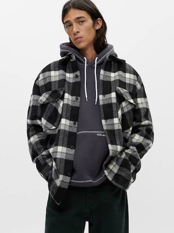 Pull&Bear Between-Season Jacket in Black: front