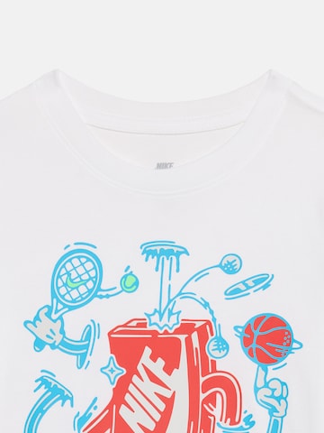 Nike Sportswear Функционална тениска в бяло