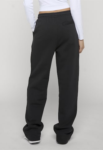 ROCAWEAR Loosefit Hose 'Paris' in Schwarz