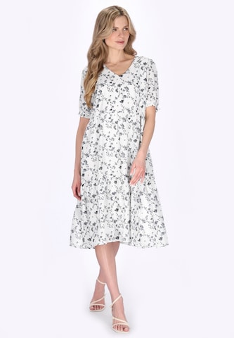 FELIPA Dress in White: front
