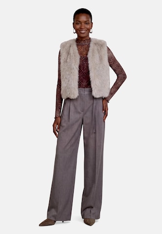 Gilet di zero in grigio
