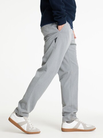 Regular Pantalon chino 'Stone Dual' CHASIN' en gris