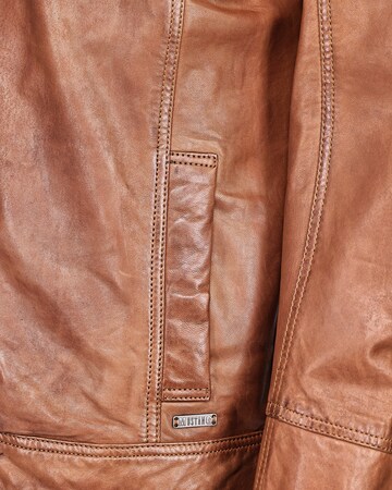 MUSTANG Between-Season Jacket ' 31021312 ' in Brown