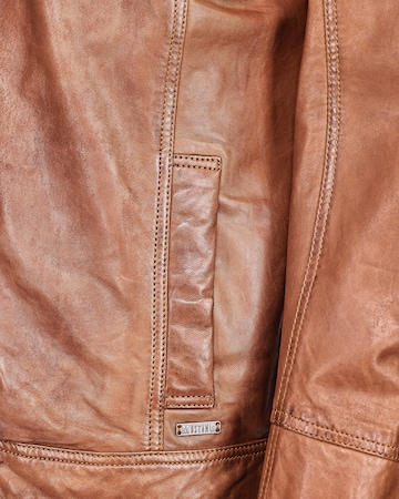 MUSTANG Between-Season Jacket ' 31021312 ' in Brown