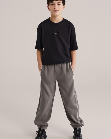 T-Shirt WE Fashion en noir