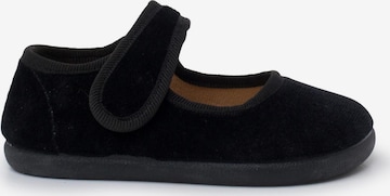 Chaussure basse Pisamonas en noir : devant