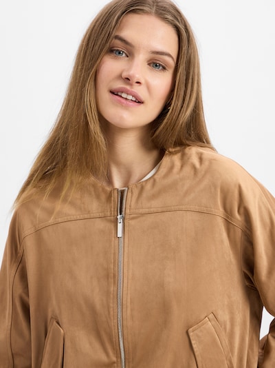 OPUS Übergangsjacke in camel, Produktansicht