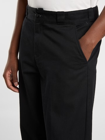 DICKIES Loosefit Pantalon in Zwart