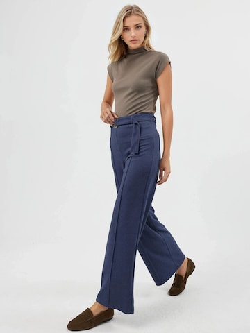 regular Pantaloni di Busem in blu