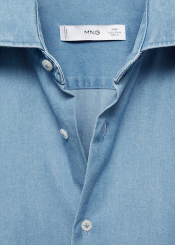 MANGO MAN Slim Fit Hemd 'Chambre' in Blau