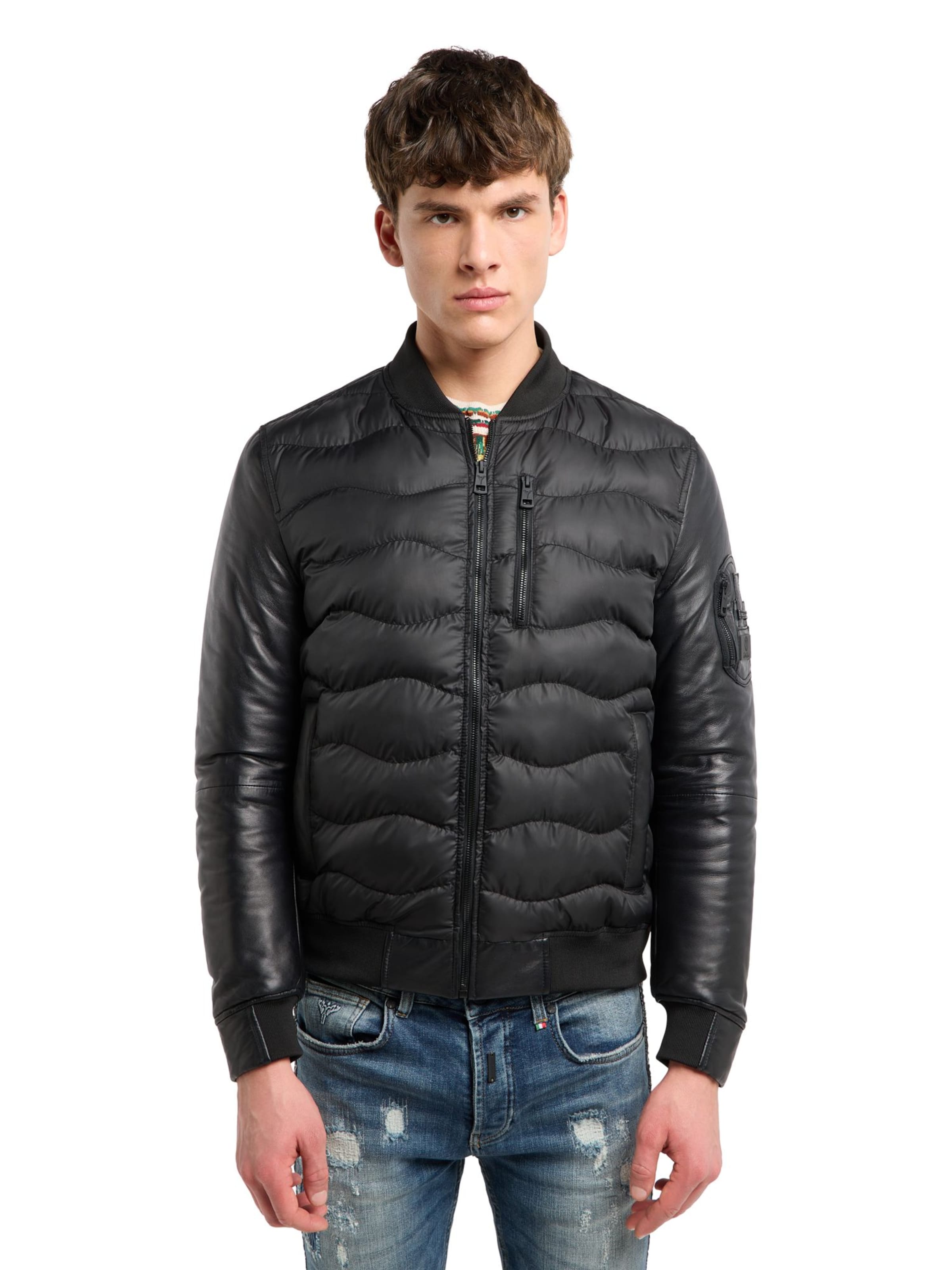 Carlo Colucci Between-season jacket in Black: front